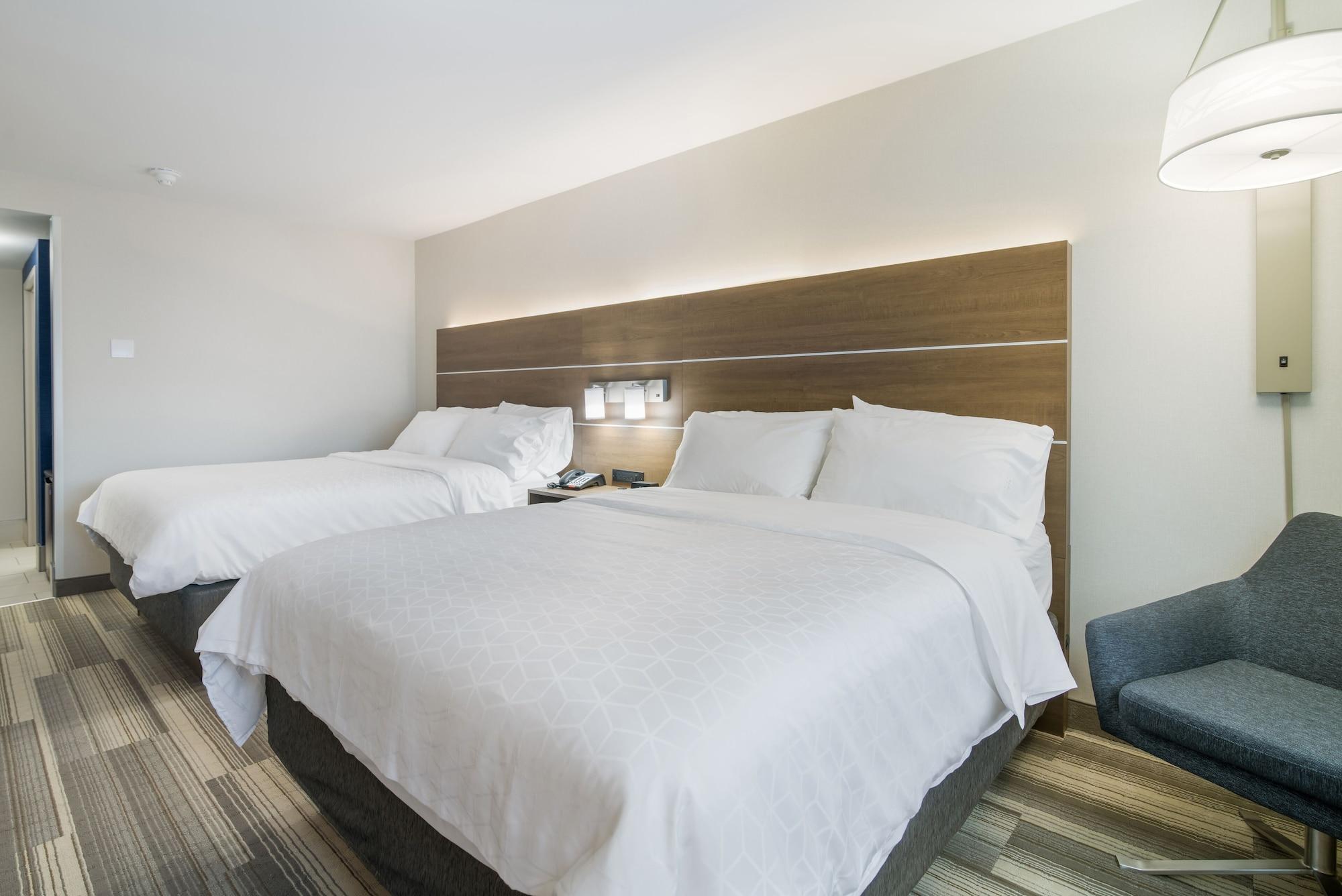 Holiday Inn Express - Plymouth By Ihg Exterior foto