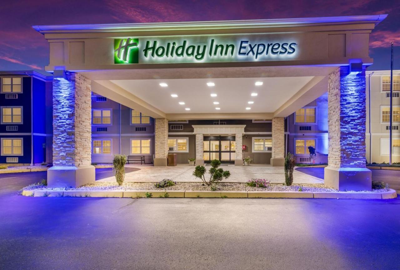 Holiday Inn Express - Plymouth By Ihg Exterior foto