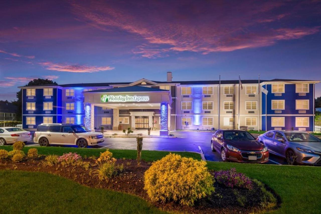 Holiday Inn Express - Plymouth By Ihg Exterior foto