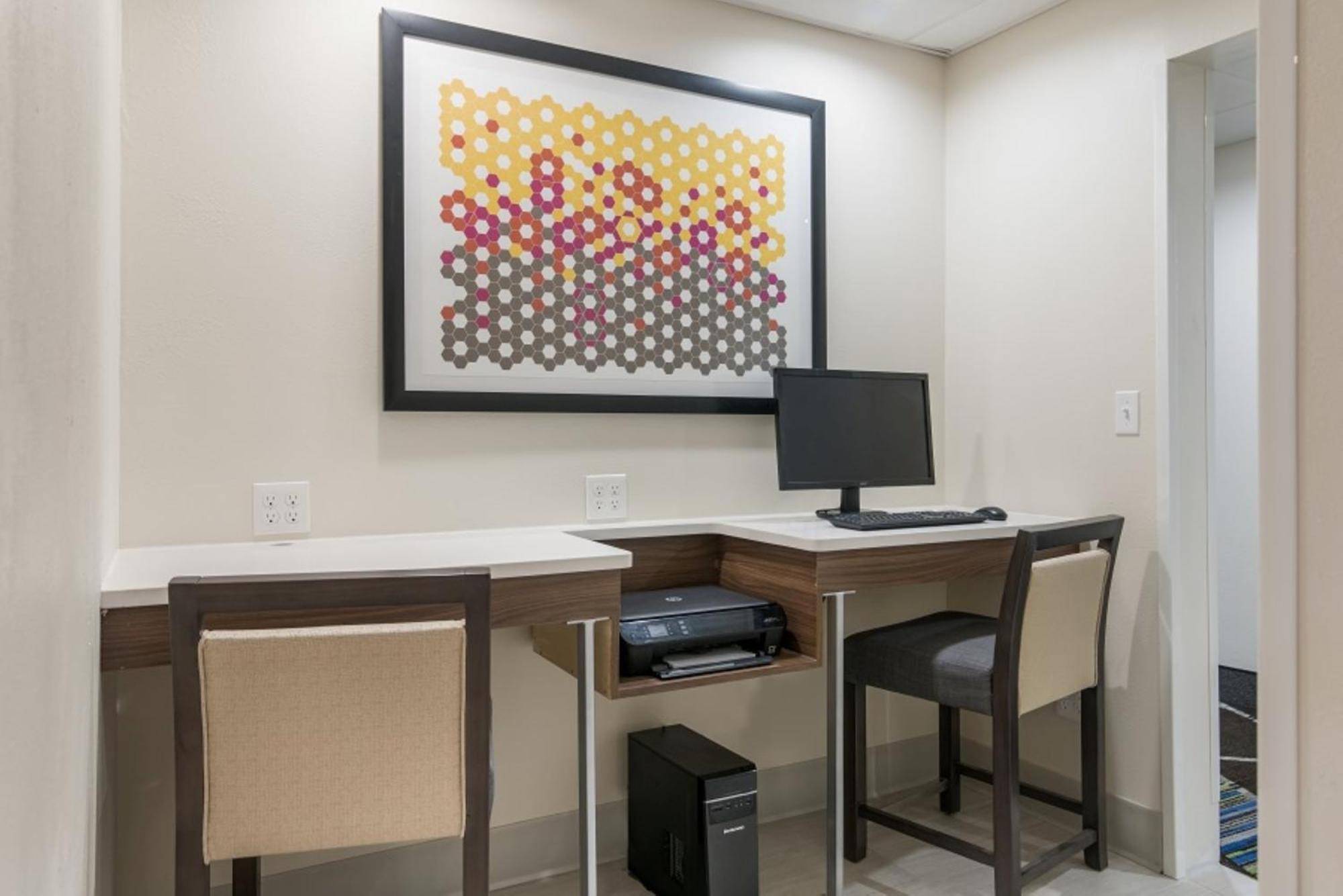 Holiday Inn Express - Plymouth By Ihg Exterior foto